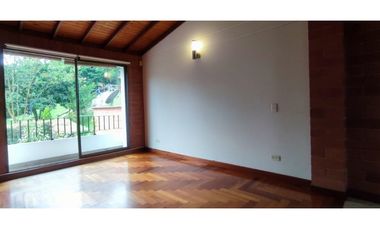 Casa en Alquiler Envigado sector Cumbres