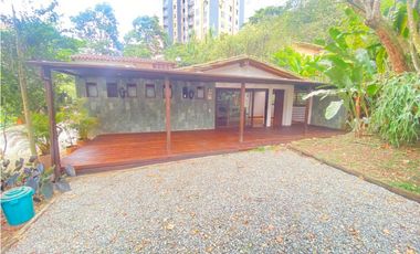 Casa en Arriendo Envigado sector loma de las brujas