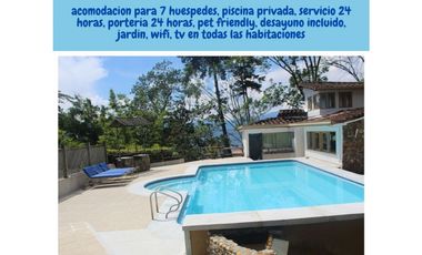 Casa Campestre Amoblada en Arriendo Envigado Sector Loma del Chocho