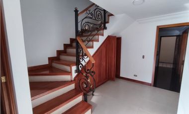 Casa en Arriendo Sabaneta Sector Loma San José