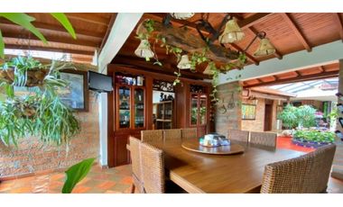 Casa en Arriendo Envigado sector Loma del Esmeraldal