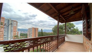 Casa en Arriendo Envigado sector Loma del Esmeraldal