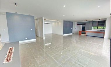 Casa en Arriendo Envigado sector Loma del Atravesado