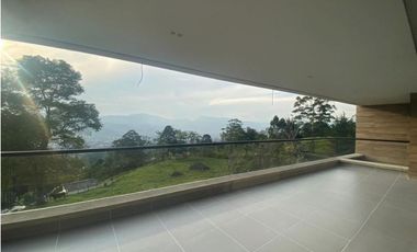 Casa en Arriendo Envigado sector Loma del Atravesado