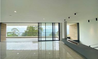 Casa en Arriendo Envigado sector Loma del Atravesado