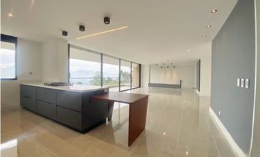 Casa en Arriendo Envigado sector Loma del Atravesado