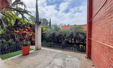 Casa Duplex en Arriendo Envigado Sector Loma los Benedictinos