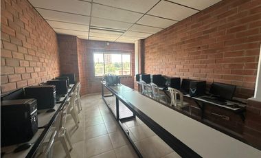 Vendo Edificio para institucion,hotel, oficinas