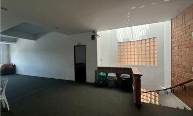 Vendo Edificio para institucion,hotel, oficinas
