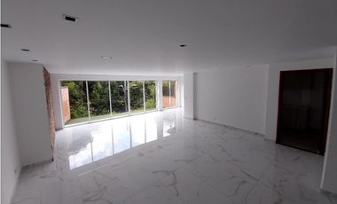 Casa en Arriendo en Envigado Sector Colina Campestre