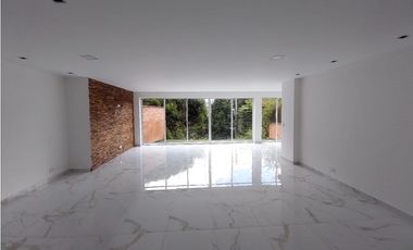 Casa en Arriendo en Envigado Sector Colina Campestre