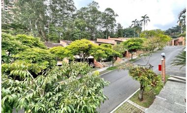 Casa Dúplex en Arriendo Envigado Sector San Lucas