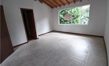 Casa en Arriendo en Envigado Sector Bosque el Chuscal