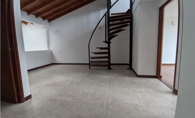 Casa en Arriendo en Envigado Sector Bosque el Chuscal