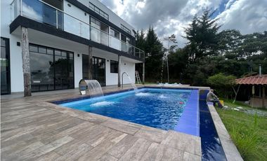 Casa en Arriendo Envigado Sector KM4