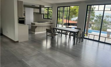 Casa en Arriendo Envigado Sector KM4