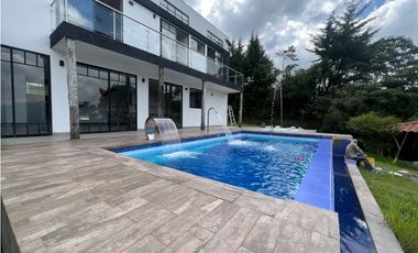 Casa en Arriendo Envigado Sector KM4