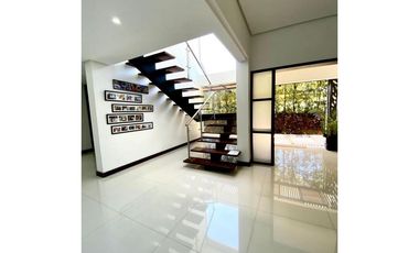 Casa Dúplex en Arriendo Envigado Sector Escobero