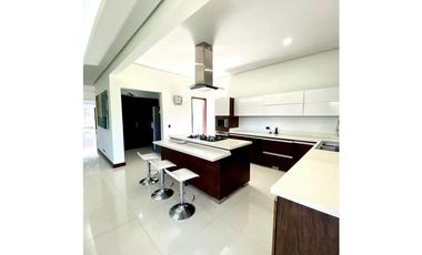 Casa Dúplex en Arriendo Envigado Sector Escobero