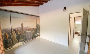 Casa Dúplex en arriendo Envigado Sector Dorado