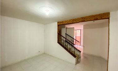 Casa Dúplex en arriendo Envigado Sector Dorado