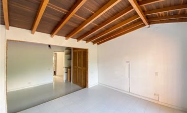 Casa Dúplex en arriendo Envigado Sector Dorado