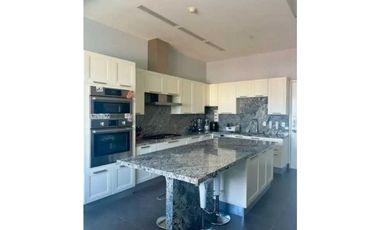 VENTA APARTAMENTO SEMI AMOBLADO SANTA MARIA