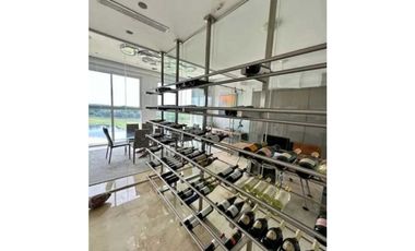 VENTA APARTAMENTO SEMI AMOBLADO SANTA MARIA