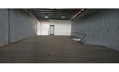 SE ALQUILA BODEGA EN CENTRO LOGISTICO