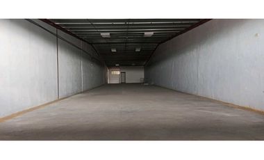 SE ALQUILA BODEGA EN CENTRO LOGISTICO
