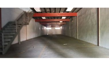 SE ALQUILA BODEGA EN CENTRO LOGISTICO