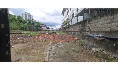 Se vende Terreno en Parque Lefevre, con Excelente ubicación!!
