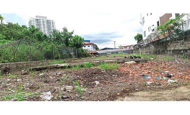 Se vende Terreno en Parque Lefevre, con Excelente ubicación!!