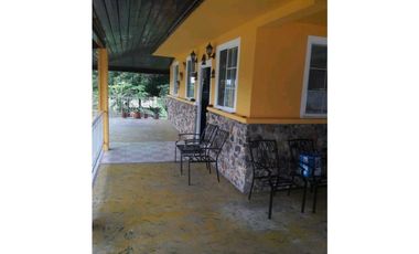 VENTA DE CASA EN CHAME, FRENTE A LA PANAMERICANA, IDEAL PARA NEGOCIO