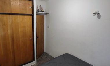 CASA CON DEPTO CALLE AMBROSETTI