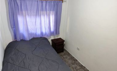 CASA CON DEPTO CALLE AMBROSETTI