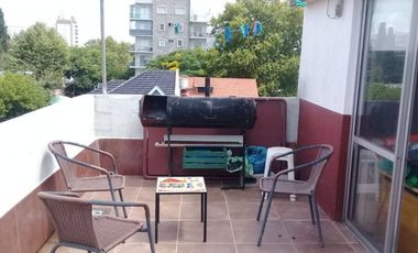 Casa con Departamento en venta en Quilmes Este