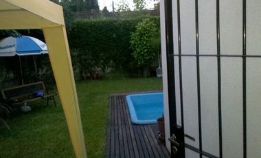 Casa con Departamento en venta en Quilmes Este