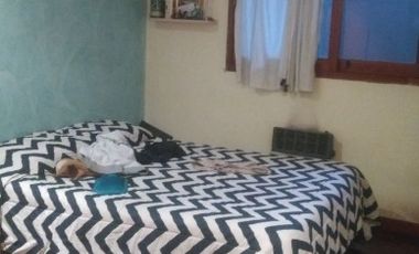 Casa con Departamento en venta en Quilmes Este