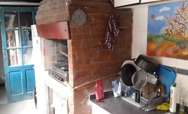 Casa con Departamento en venta en Quilmes Este