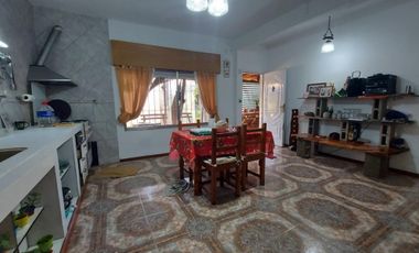VENTA CASA CON LOCAL MERLO LIBERTAD