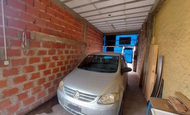 VENTA CASA CON LOCAL MERLO LIBERTAD