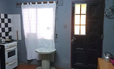 VENTA de Local con casa y departamento en la ciudad de Cipolletti