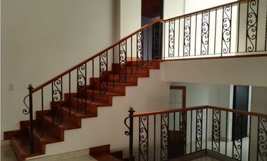 Casa para Arriendo Medellin sector Loma del Campestre