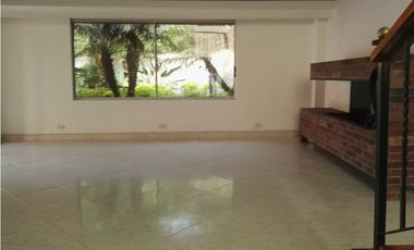 Casa para Arriendo Medellin sector Loma del Campestre