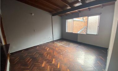 Casa Comercial en Arriendo Envigado sector Los Naranjos