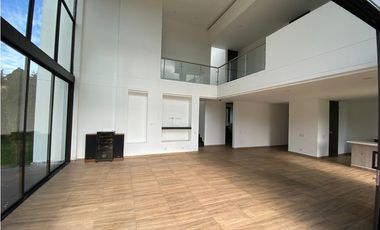 Casa en Arriendo Envigado sector El Escobero