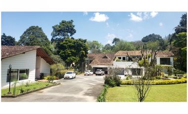 Casa Amoblada en Arriendo Envigado sector Loma del Chocho