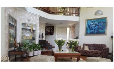 Casa Amoblada en Arriendo Envigado sector Loma del Chocho