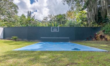 Finca en arriendo Envigado Sector Loma del Escobero